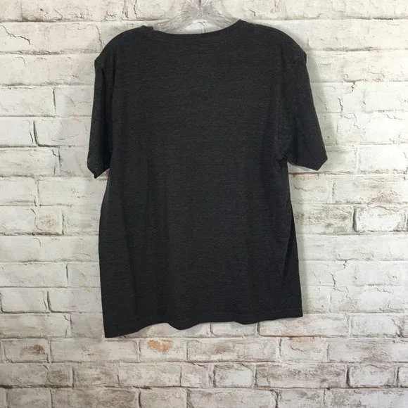 Savvy Chillin’ With My Peeps Gray Large T shirt Marshmallow Candies Easter - Picture 3 of 5